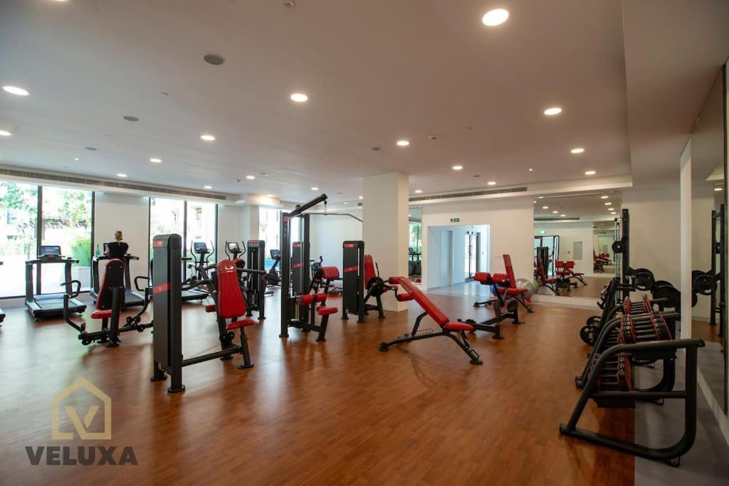 Veluxa - Luxury And Bright 1 Bedroom Apartment, Burj View! Дубай Экстерьер фото