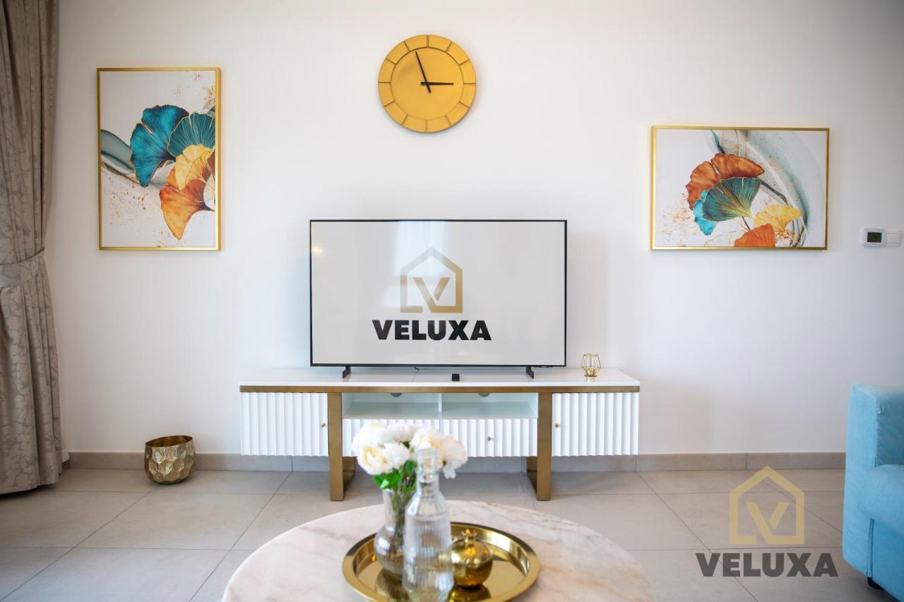 Veluxa - Luxury And Bright 1 Bedroom Apartment, Burj View! Дубай Экстерьер фото